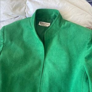 Vintage amazing Green ultra suede cropped Jacket. Size small. Best color ever!